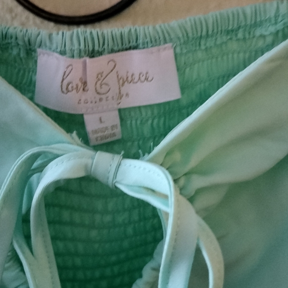Love & Piece Mint Green Crop Top size L. - Picture 6 of 7